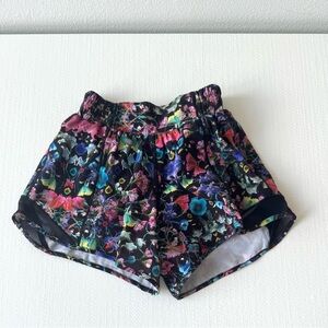 Lululemon Multicolor Floral Athletic Shorts Hottie Hot Size 0,4” Inseam,Low-Rise